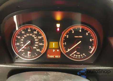 2015 BMW X1 xDrive28I z USA, uszkodzony, nr VIN WBAVL1C5XFVY28480